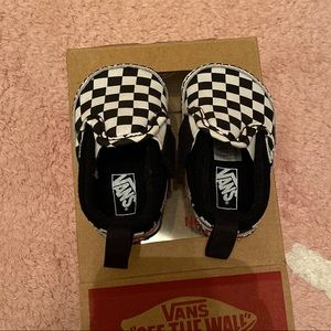 Infant crib checkered vans